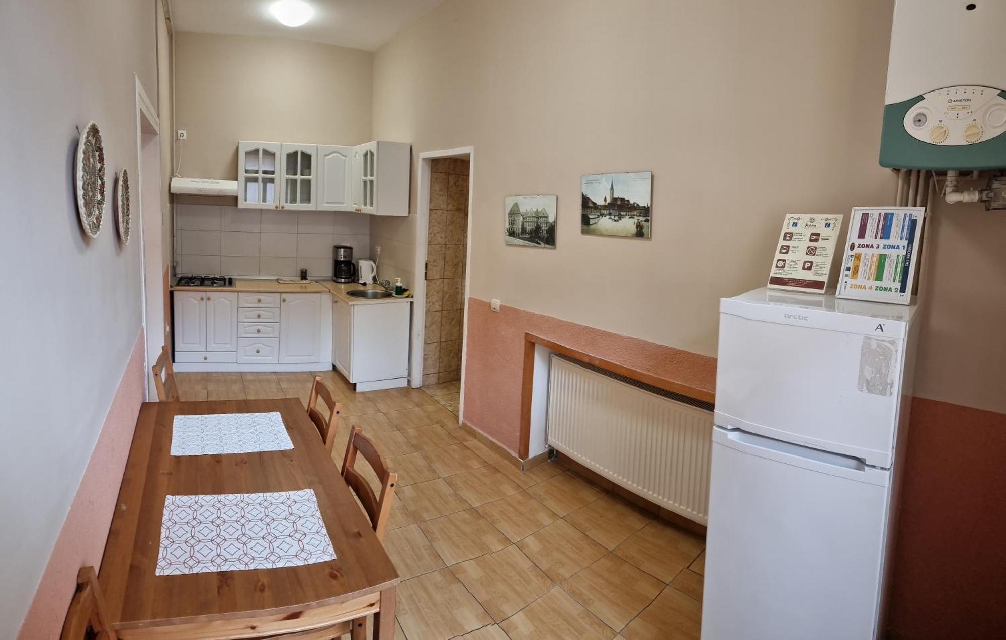 Fabini Apartments Mediaş Eksteriør billede